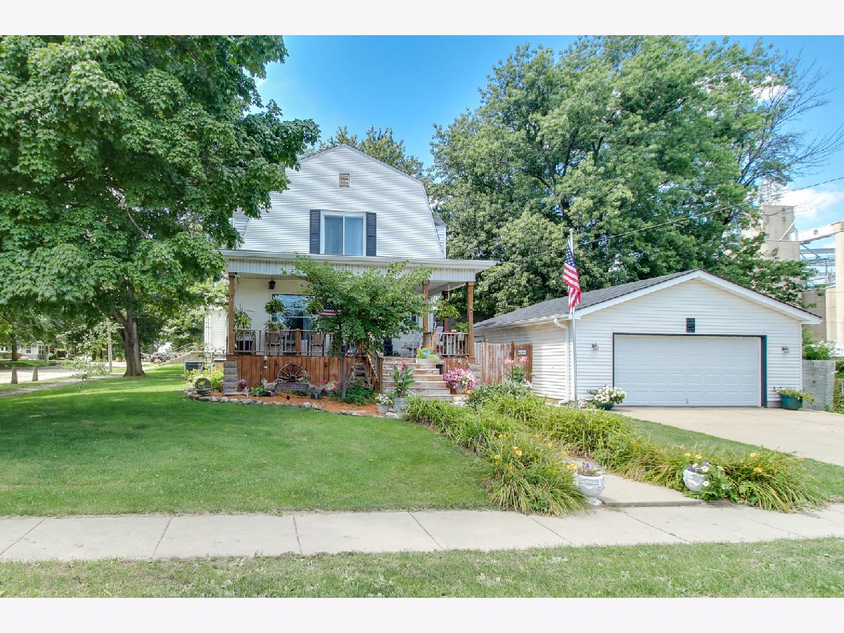  Sold Stanford Illinois, 106 Division