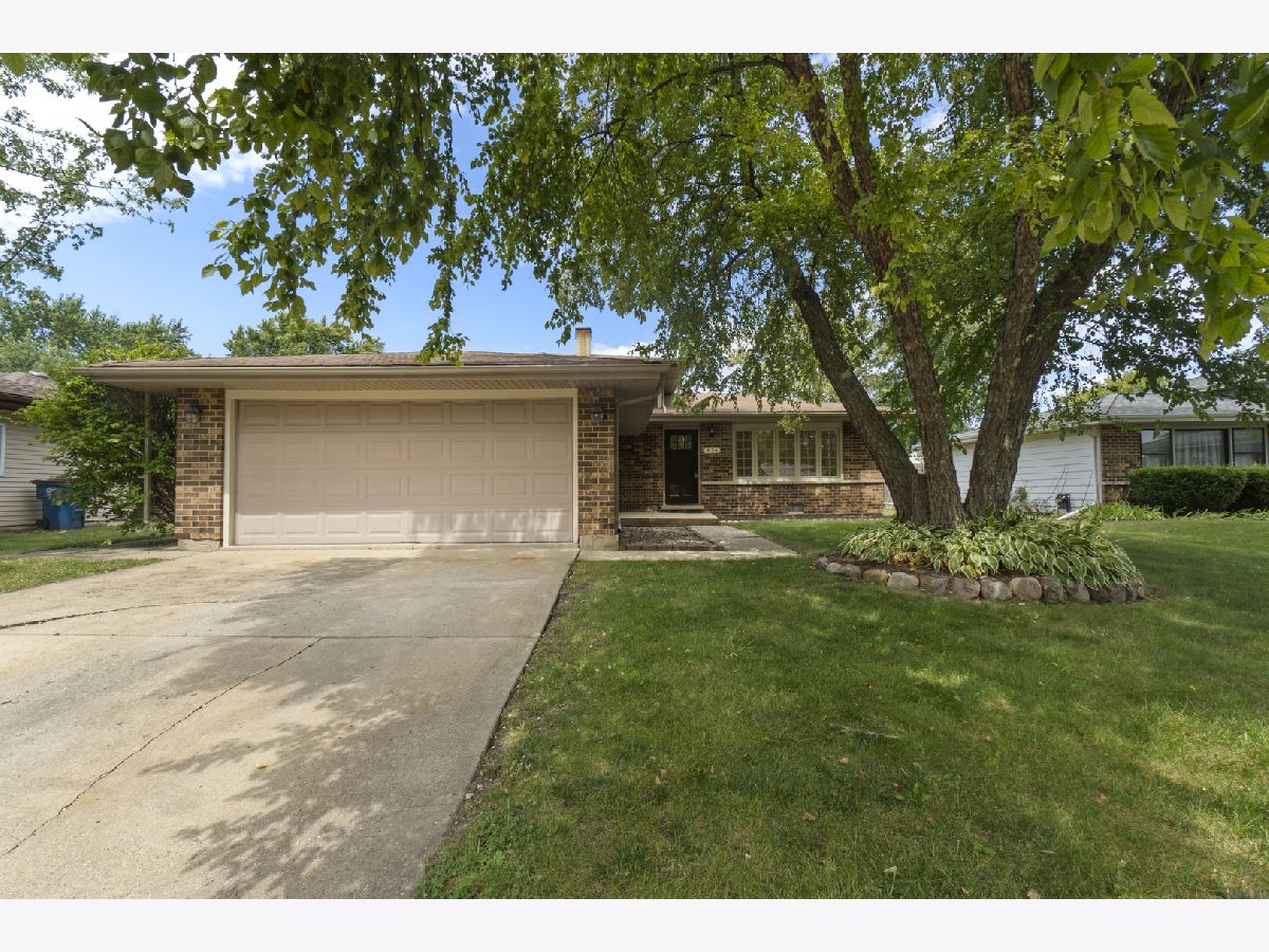 Homes Sold Apple Orchard Bartlett Illinois, 656 Bryn Mawr