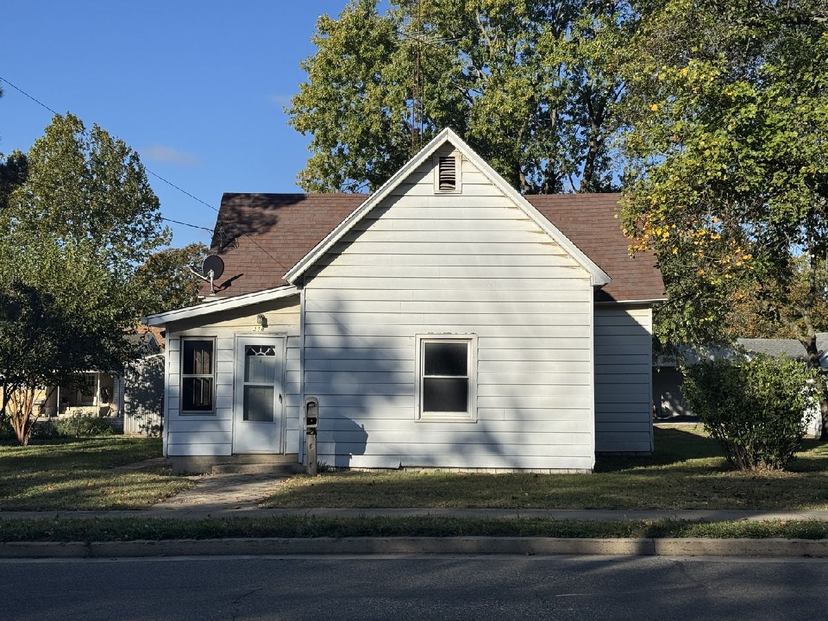  Sold Charleston Illinois, 318 5th
