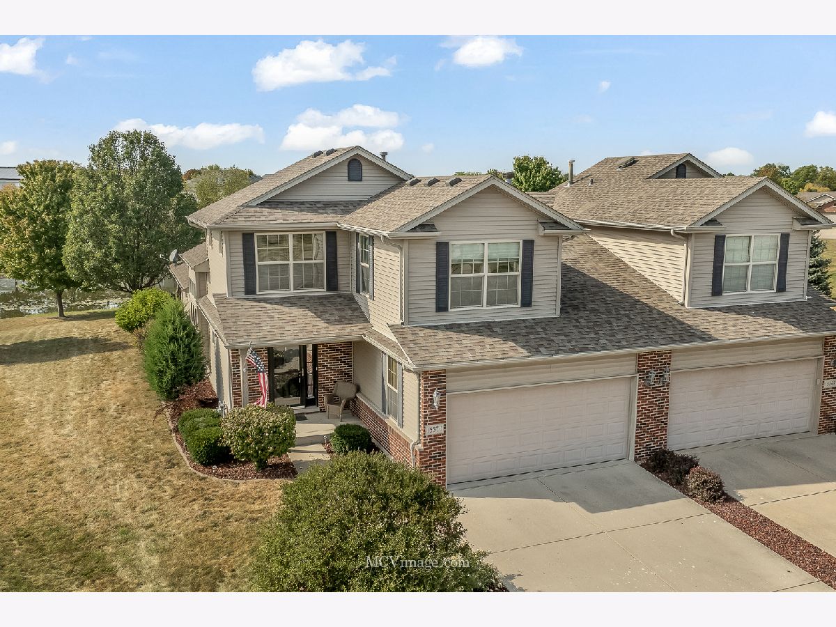 Townhomes & Homes Sold Leighlinbridge Manhattan Illinois, 15570 Tyndall