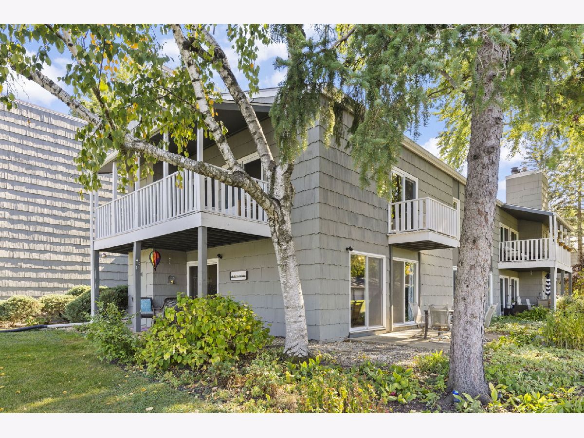 Condos & Townhomes & Homes Sold The Streams Wheaton Illinois, 2091 Creekside