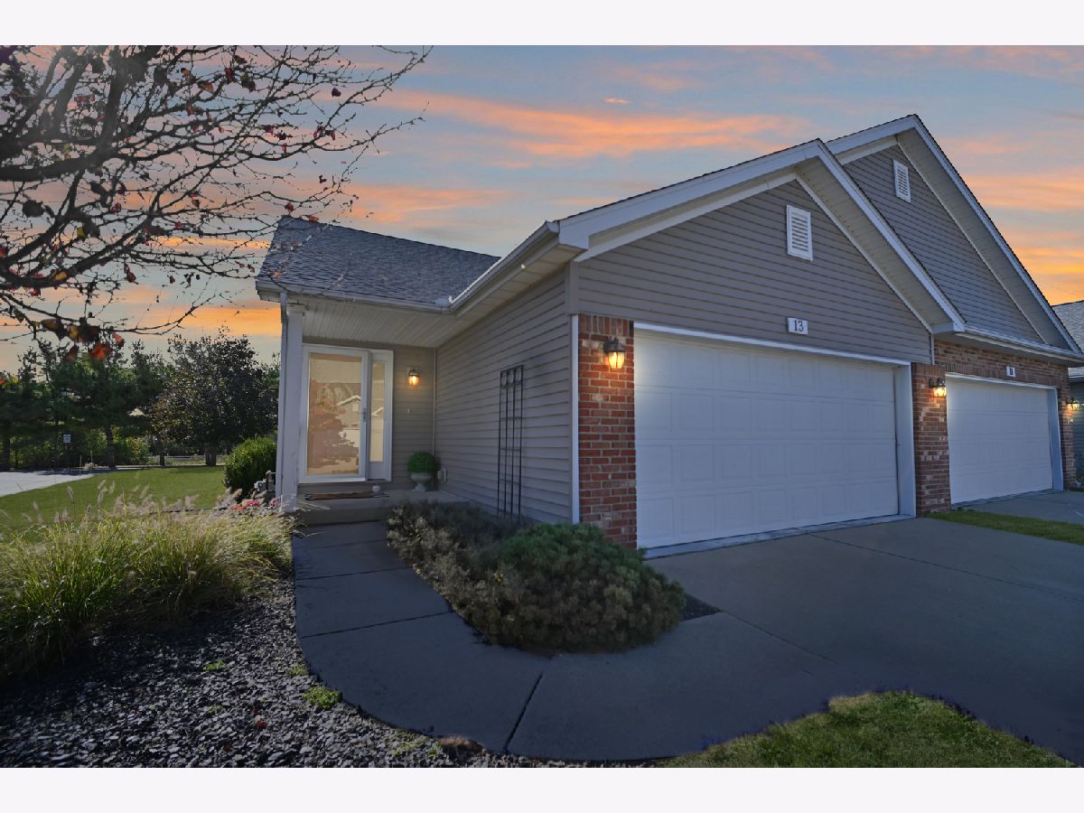 Condos & Townhomes & Homes Sold Lake Ridge Bloomington Illinois, 13 Edvardinsh