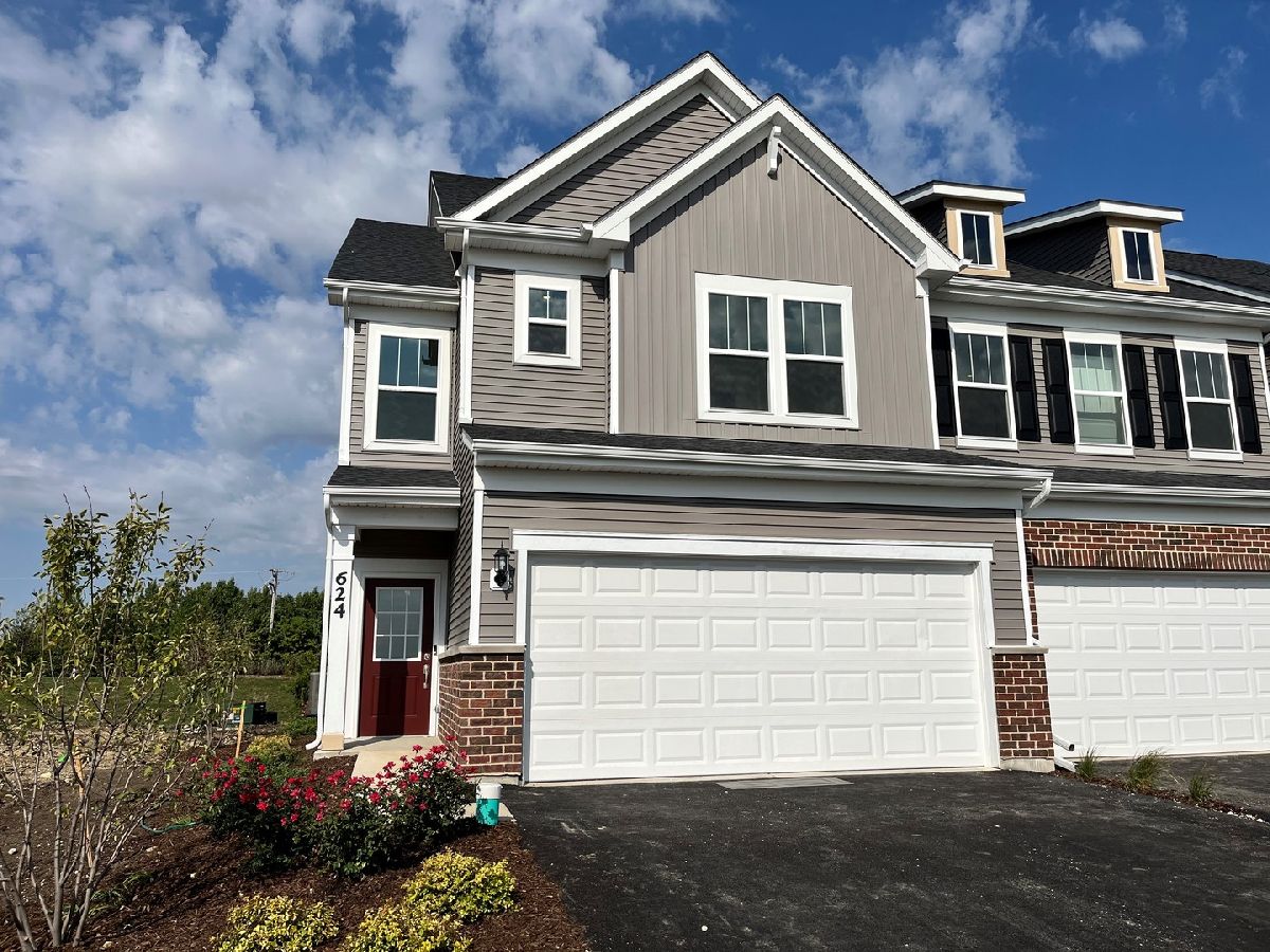 Condos & Townhomes Sold Townes At Sawgrass Bolingbrook Illinois, 624 Switchgrass