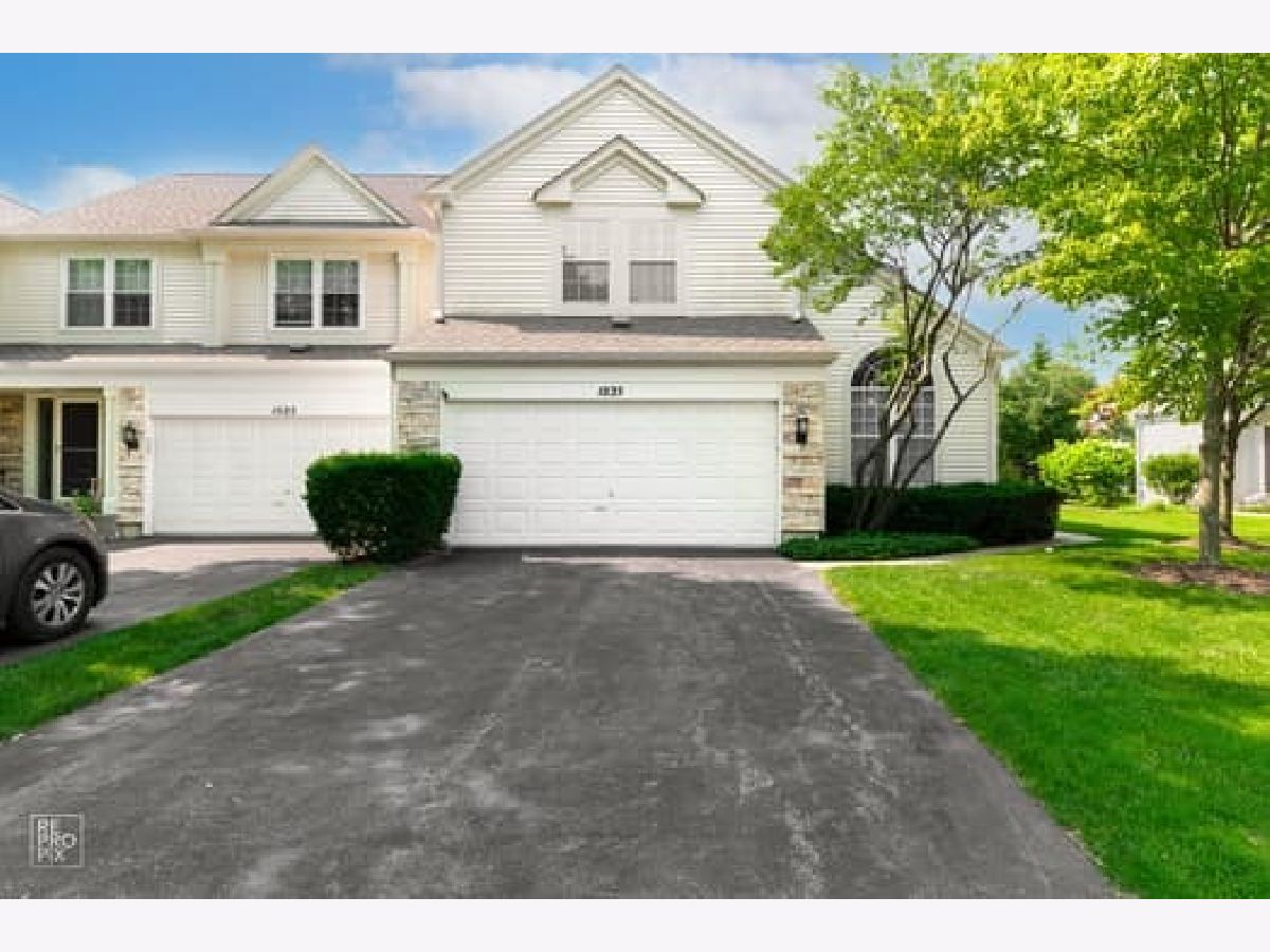 Townhomes Sold Hearthstone Hoffman Estates Illinois, 1535 Regan