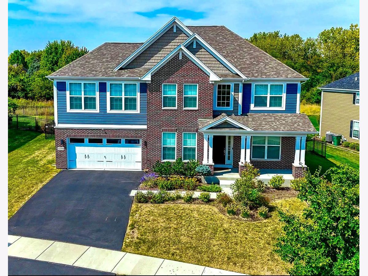 Homes Rented Kettering Estates Lemont Illinois, 13791 Buchanan