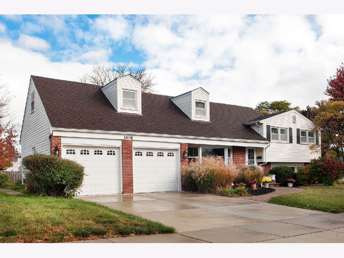 Homes & Condominiums Sold Greenbrier Arlington Heights Illinois, 1406 Lexington