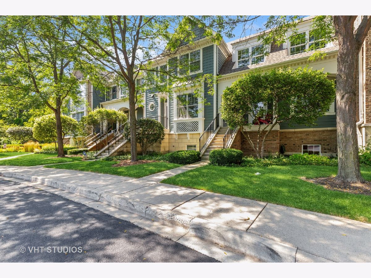 Townhomes & Homes Sold Liberty Grove Libertyville Illinois, 1937 Lynn