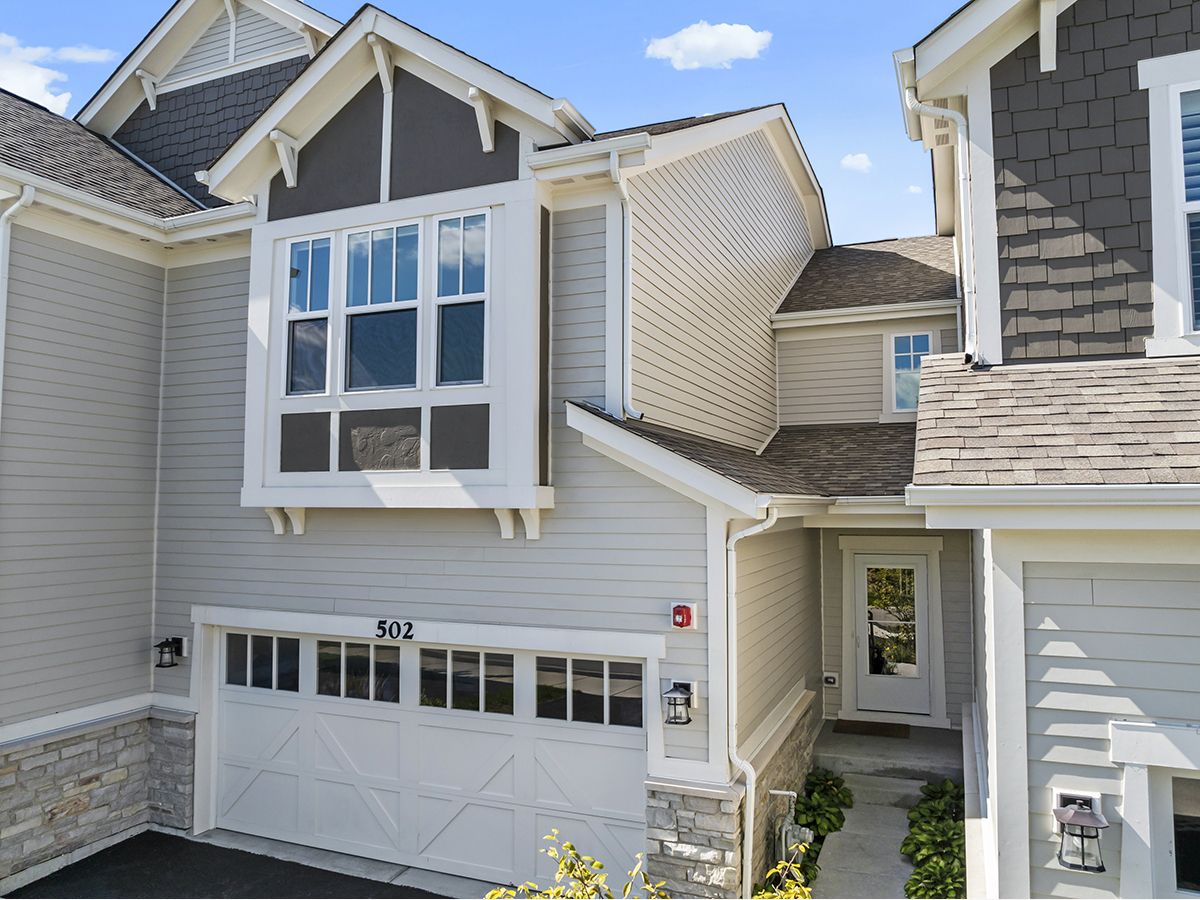 Condos & Townhomes Sold Brentwood Barrington Illinois, 502 Peterson