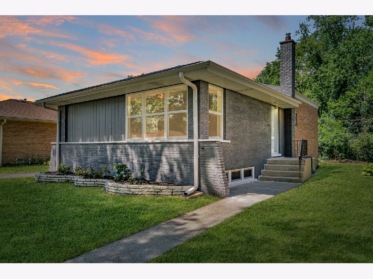 Homes Sold Pacesetter South Holland Illinois, 15924 Drexel