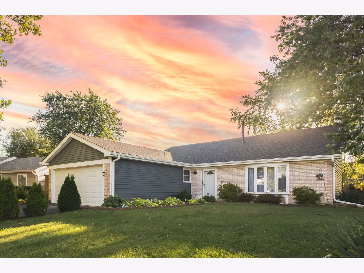 Homes Sold Cherrywood East Bolingbrook Illinois, 627 Chesapeake