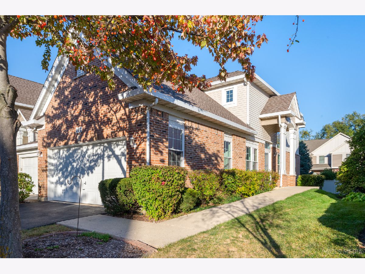 Townhomes Sold Park Place Itasca Illinois, 101 Bay