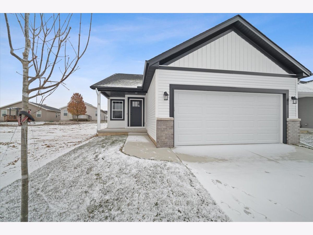 Homes Sold Bill's Place Bloomington Illinois, 6 Eric