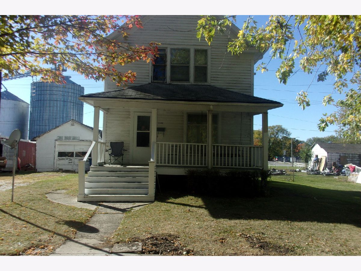  Sold Milford Illinois, 206 Grant