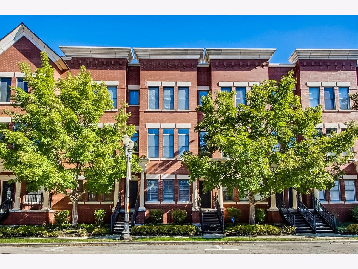 Townhomes Sold River Park Place Elgin Illinois, 145 Grove