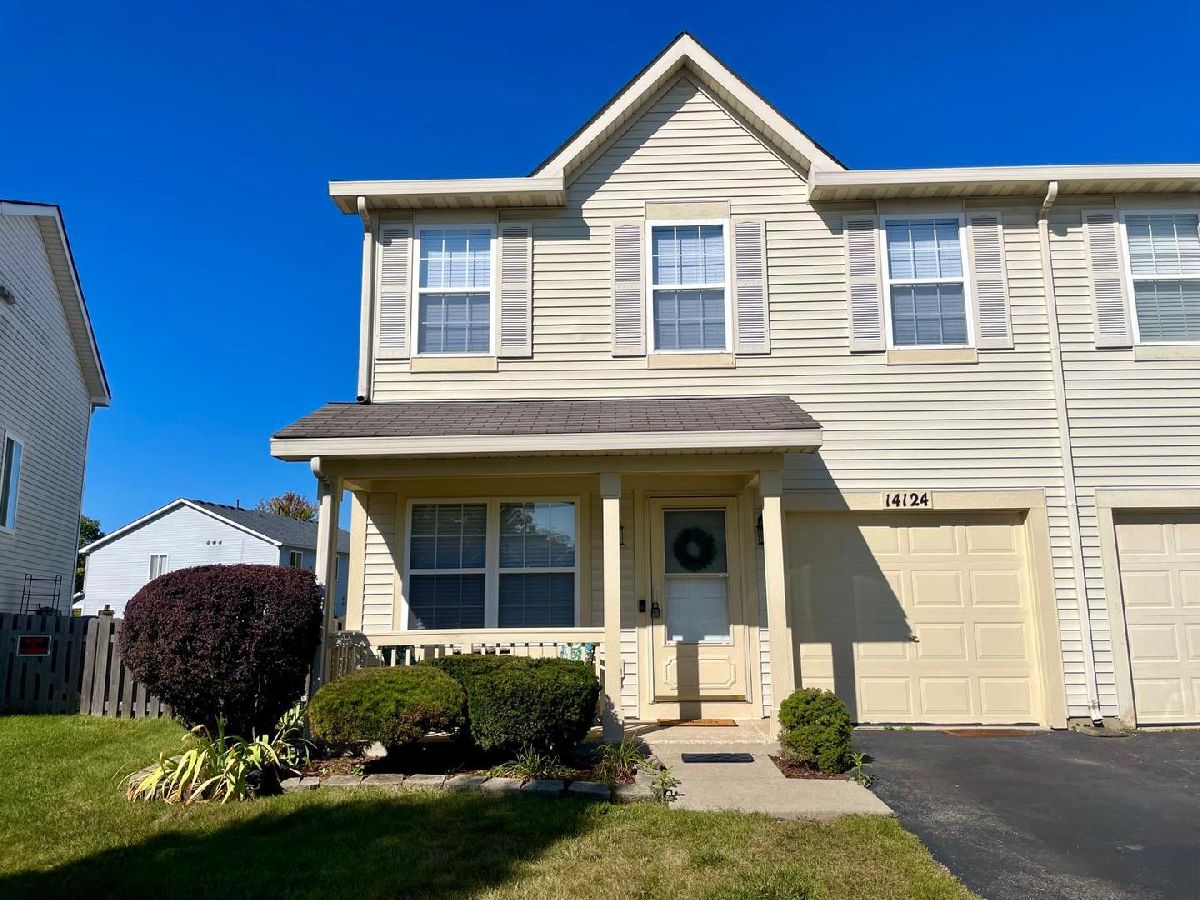 Homes & Townhomes Rented Lakewood Falls Plainfield Illinois, 14124 Faulkner