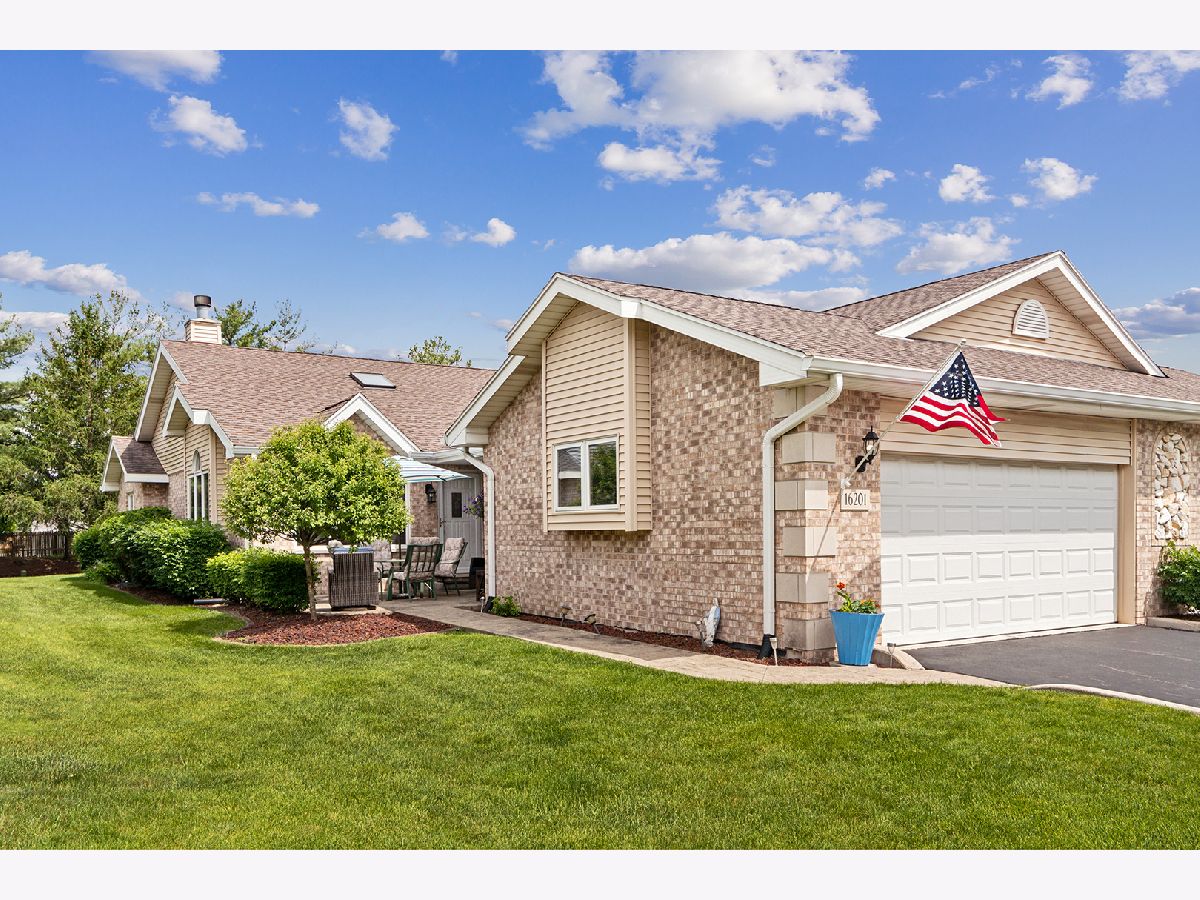 Townhomes Sold Park Place Tinley Park Illinois, 16201 Lake Villa