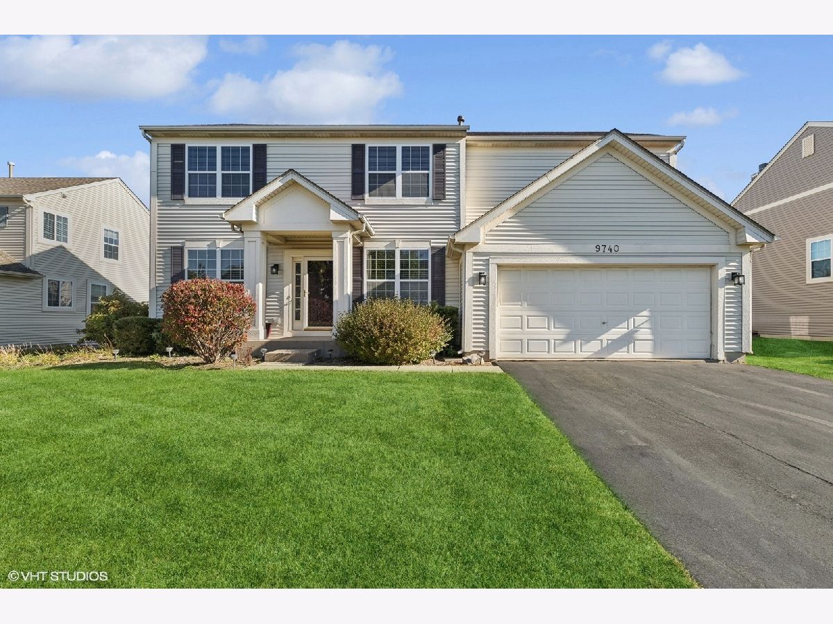 Homes & Townhomes & Condos Sold Covington Lakes Huntley Illinois, 9740 Newton