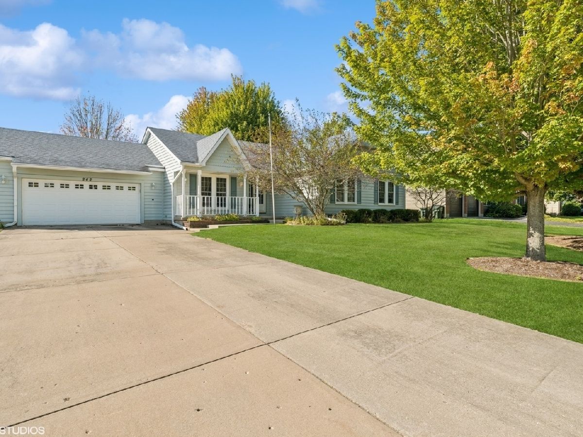 Homes Sold Covenant Cove Winthrop Harbor Illinois, 242 Old Darby