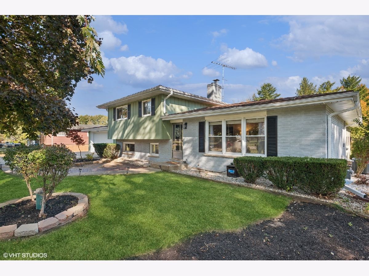 Homes Sold Almora Heights Elgin Illinois, 11N679 Win Haven