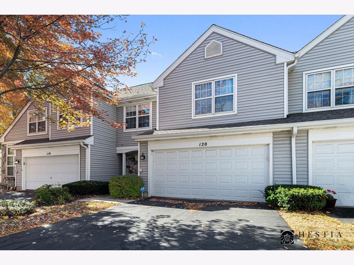 Townhomes Sold Library Hill Wauconda Illinois, 120 Parkview