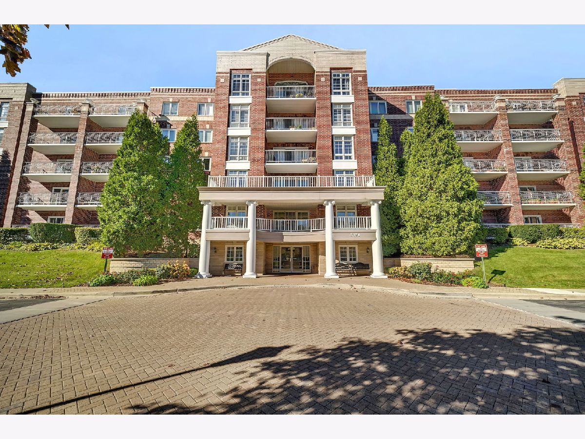 Condominiums Sold Renaissance Niles Illinois, 7071 Touhy