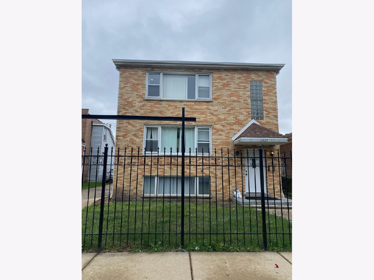 Rented Chicago Illinois, 2524 Normandy