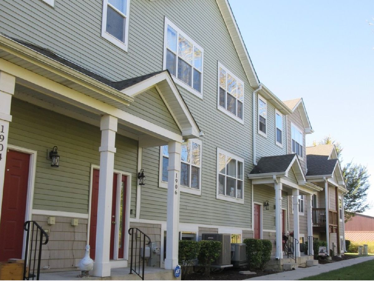 Townhomes Sold Timber Glenn Yorkville Illinois, 1906 Rena