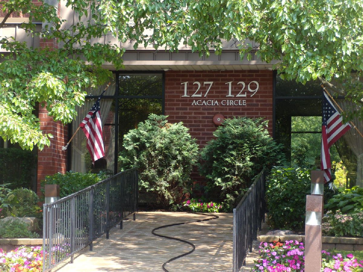 Condominiums Sold Wilshire Green Indian Head Park Illinois, 127 Acacia