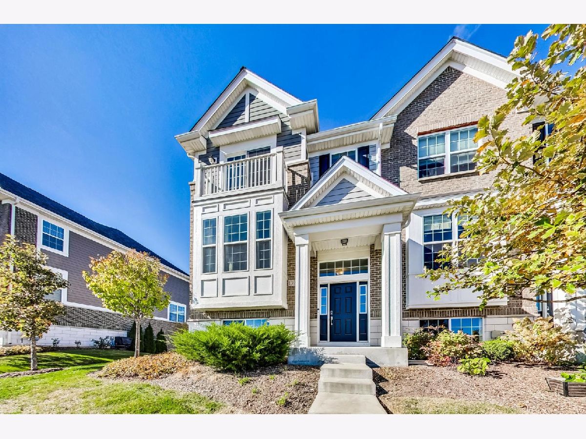 Condos & Townhomes Sold The Square At Goodings Grove Homer Glen Illinois, 13939 Belmont