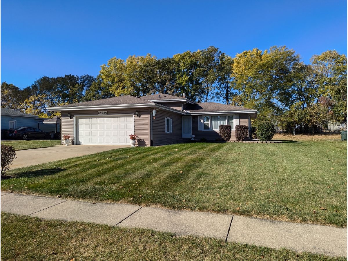 Homes Sold Fairhaven Heights Channahon Illinois, 24636 Valley