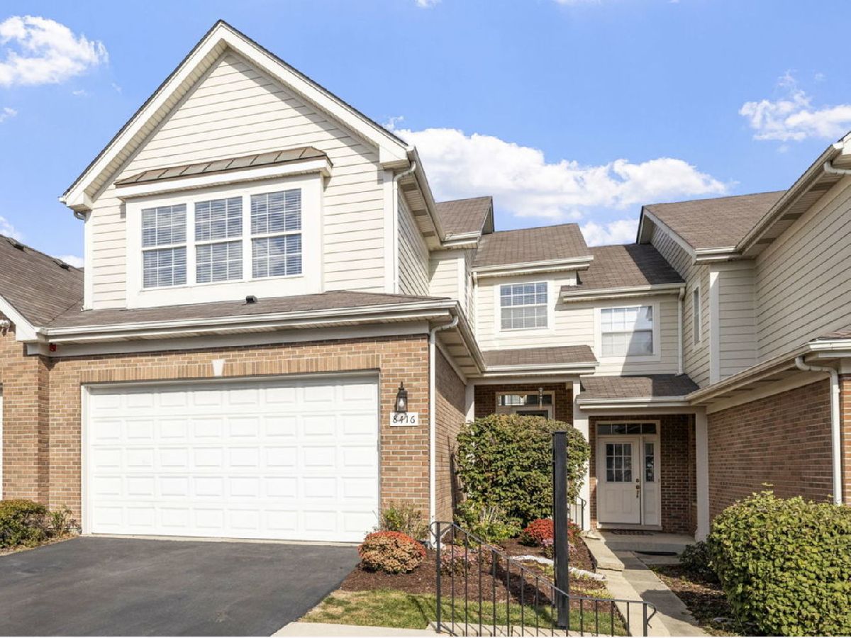 Condos & Townhomes Sold Violet's Farm Darien Illinois, 8416 Dawn