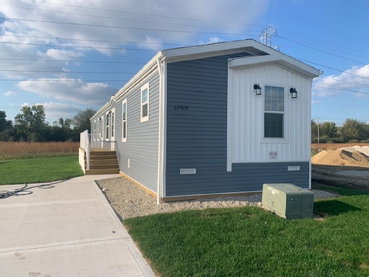 Rented Channahon Illinois, 22328 Cedar