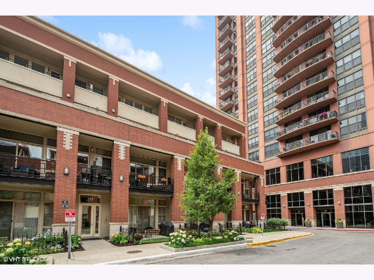 Condominiums Sold Kinzie Station Chicago Illinois, 324 Jefferson