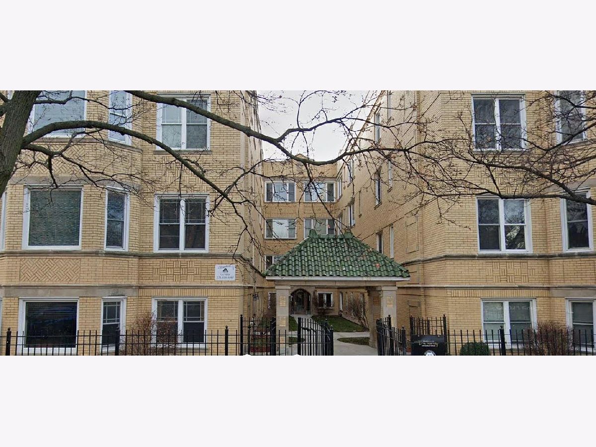Condominiums & Homes Rented Albany Park Commons Chicago Illinois, 4964 Spaulding