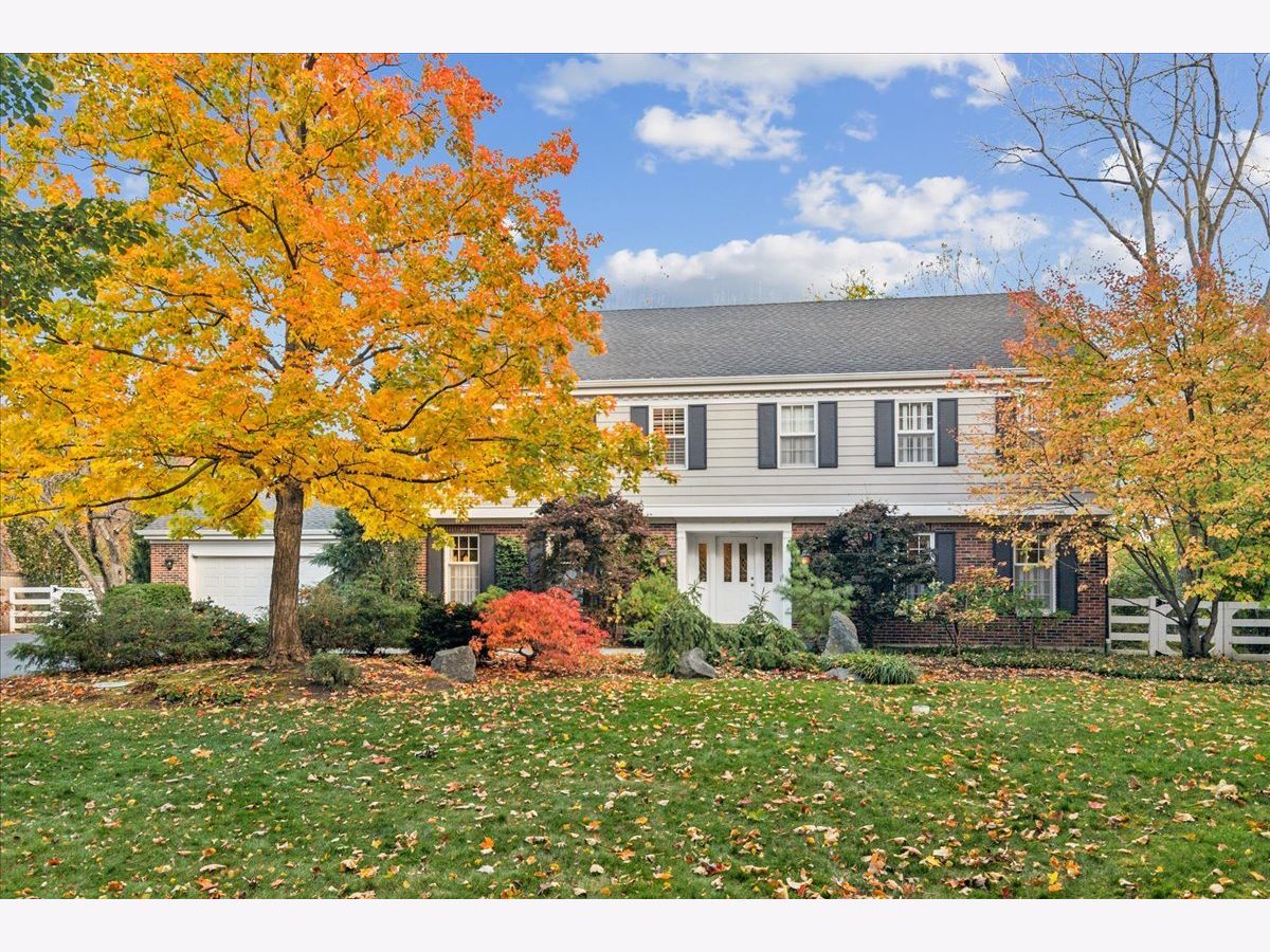 Homes Sold Villa Turicum Lake Forest Illinois, 555 Douglas