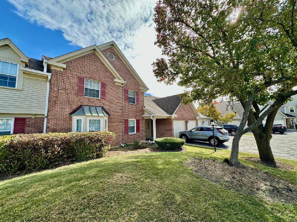 Condos & Townhomes Rented Town Place Schaumburg Illinois, 5 Aberdeen