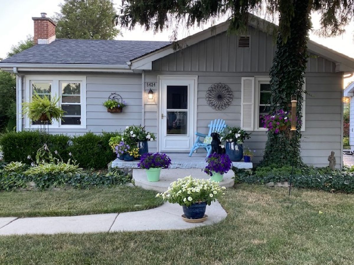 Homes Rented Sherman Gardens Countryside Illinois, 5424 8th