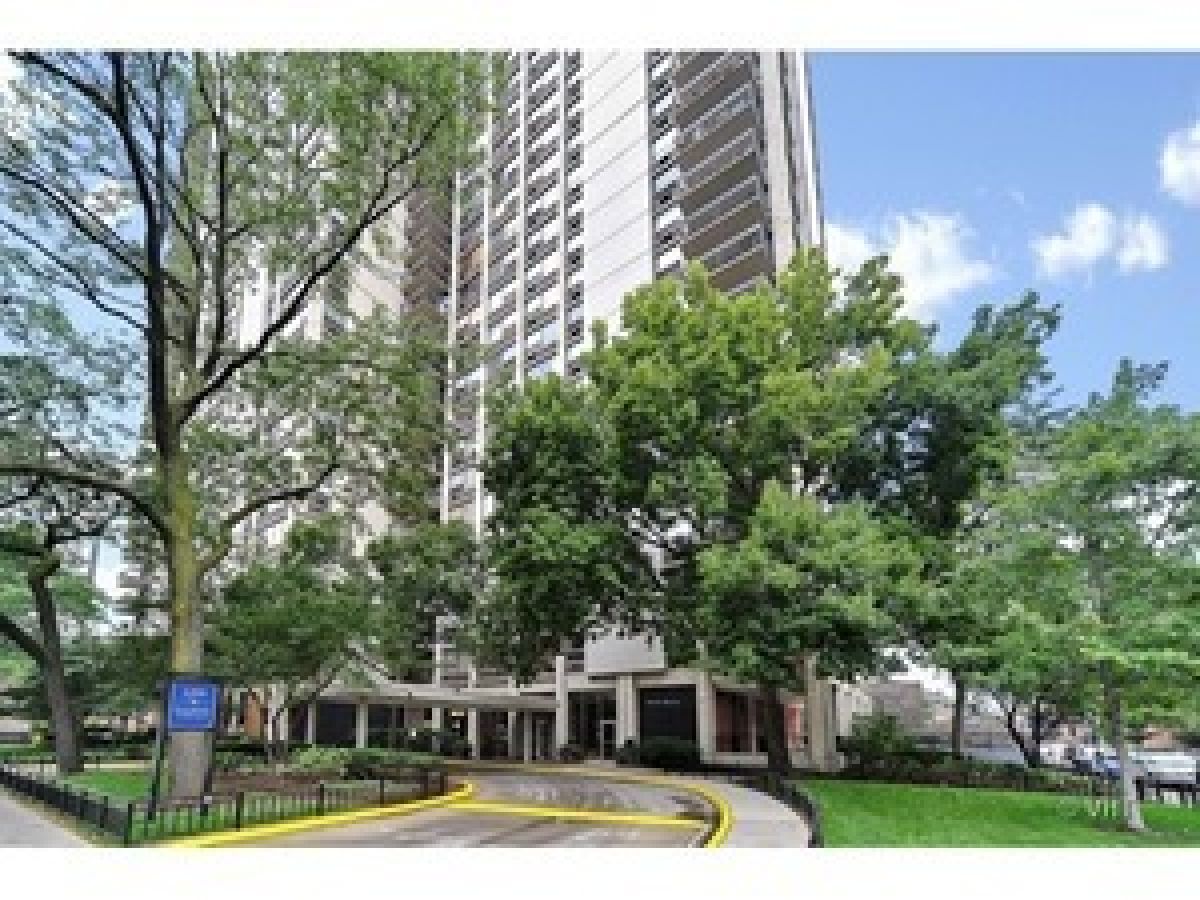 Condominiums Rented Eliot House Chicago Illinois, 1255 Sandburg
