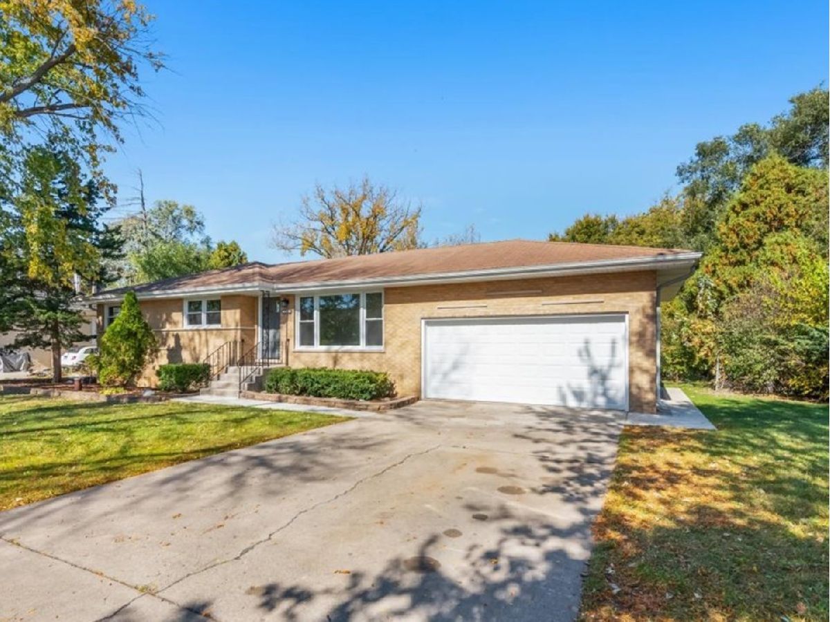 Homes Sold Capri Village Palatine Illinois, 536 Dundee