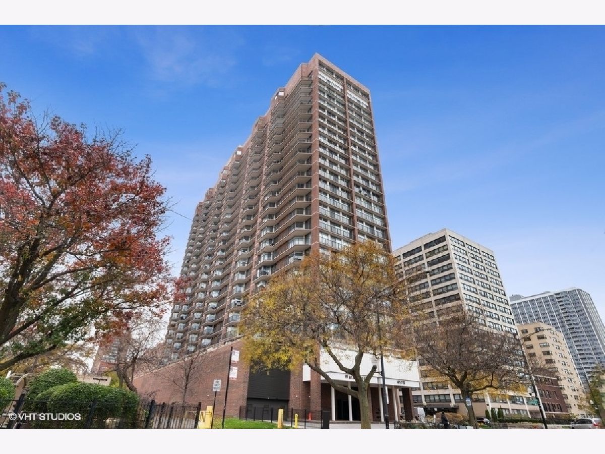 Condominiums Sold The Waterford Chicago Illinois, 4170 Marine