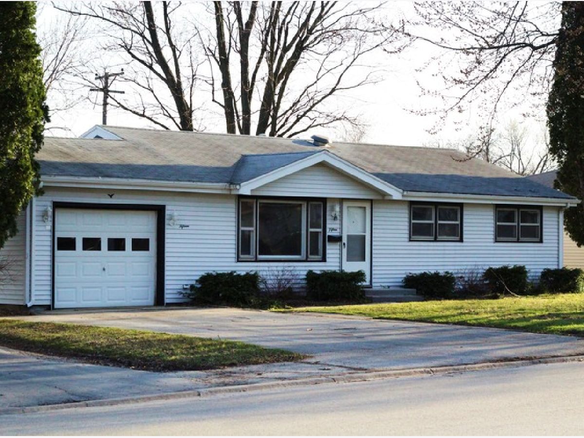  Rented Bourbonnais Illinois, 15 Dennison