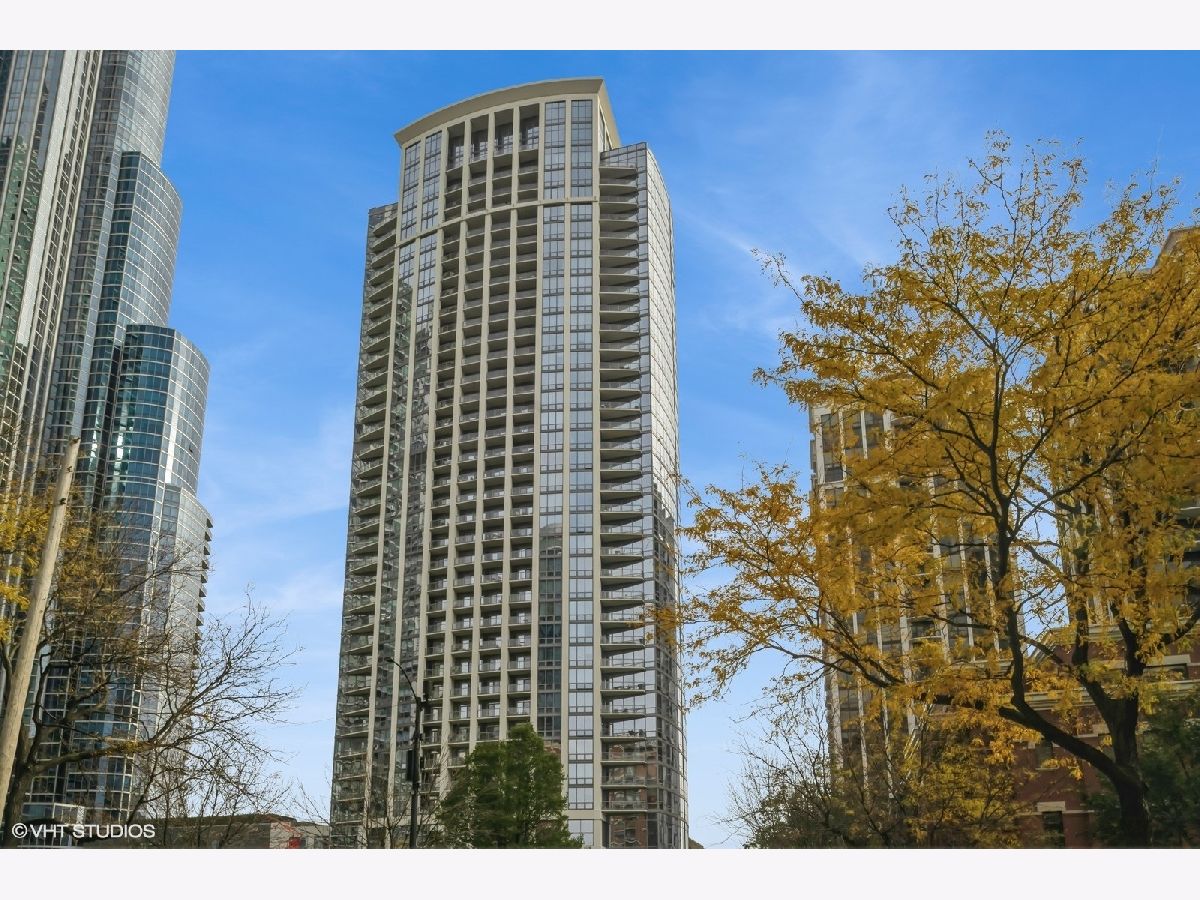 Condominiums Rented Museum Park Tower Iv Chicago Illinois, 1235 Prairie