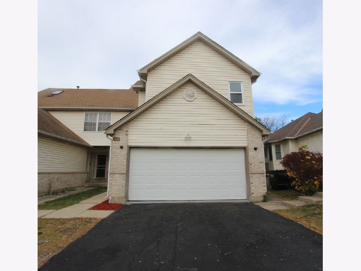 Townhomes Sold Evergreen Ridge Lake In The Hills Illinois, 1120 Viewpoint