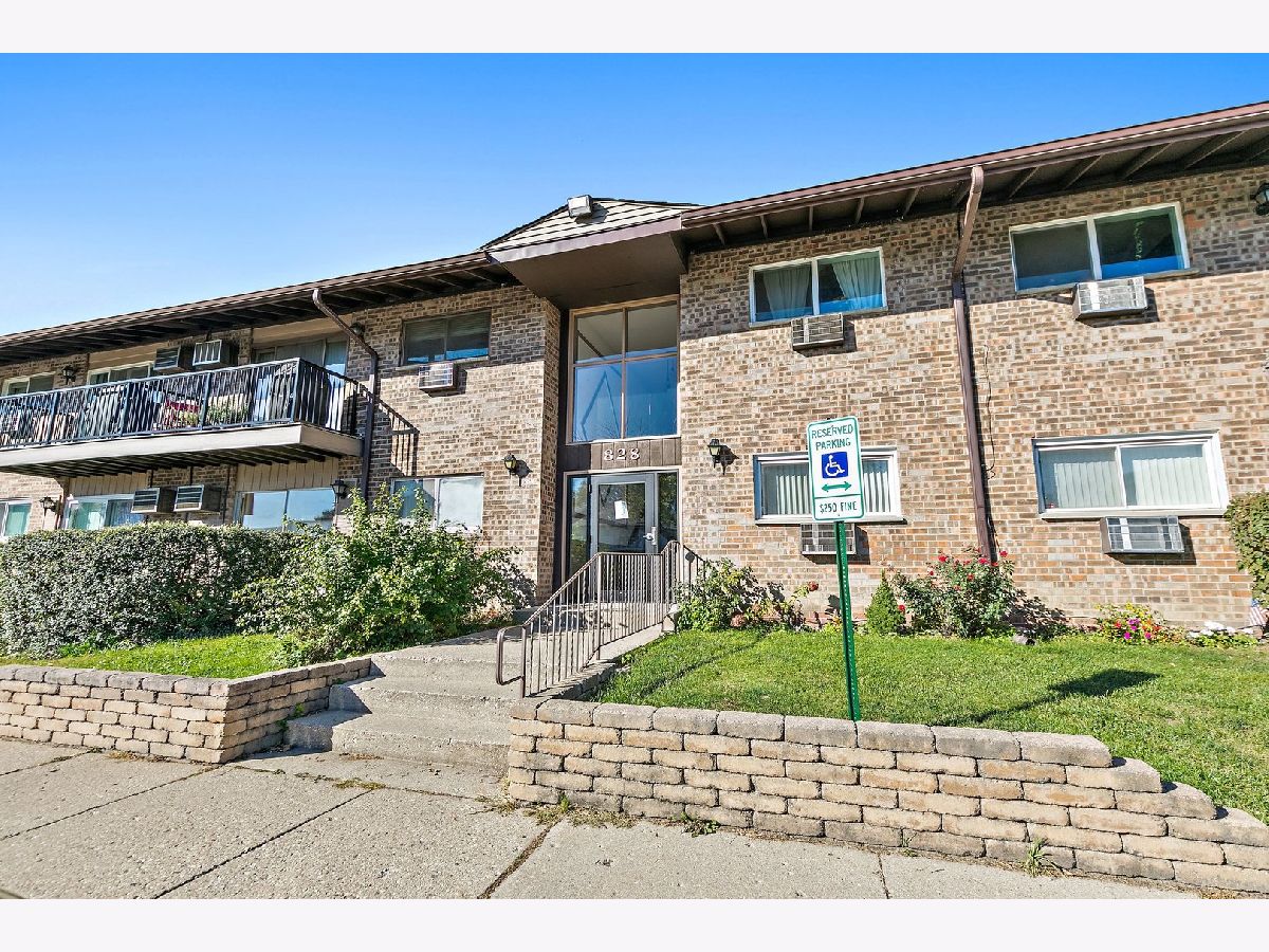 Condominiums Sold Willow Heights Prospect Heights Illinois, 828 Old Willow
