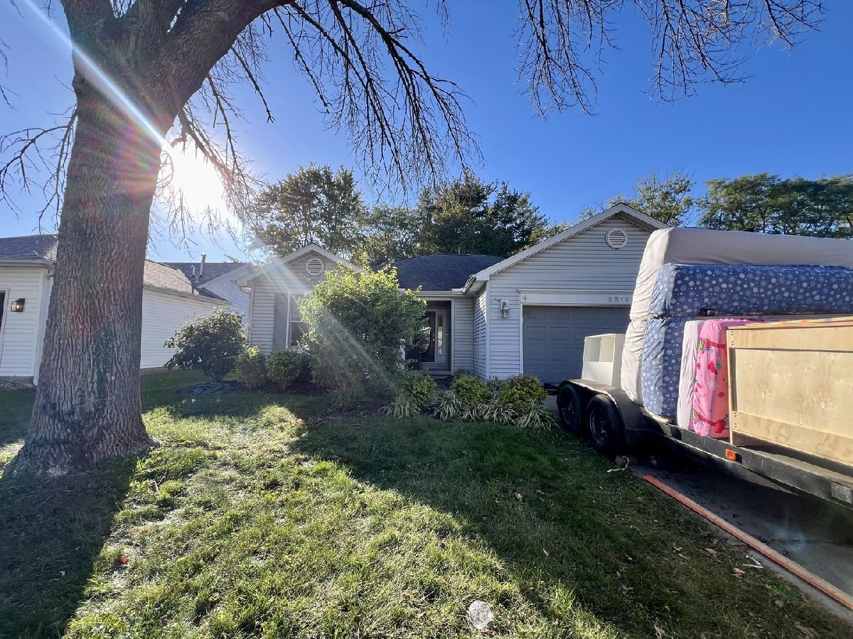  Sold Charleston Illinois, 2512 Woodlawn