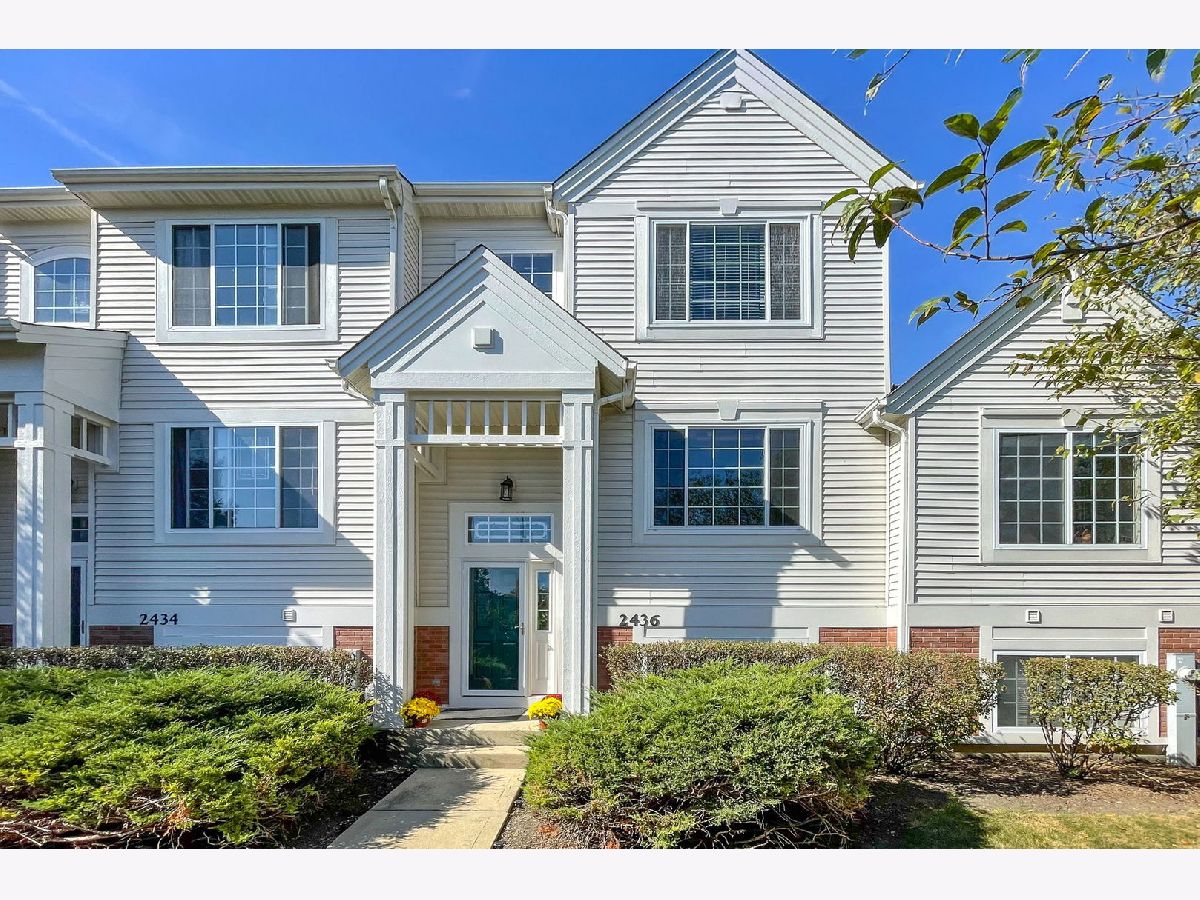 Townhomes & Condos Sold Ogden Pointe At The Wheatlands Aurora Illinois, 2436 Oakfield