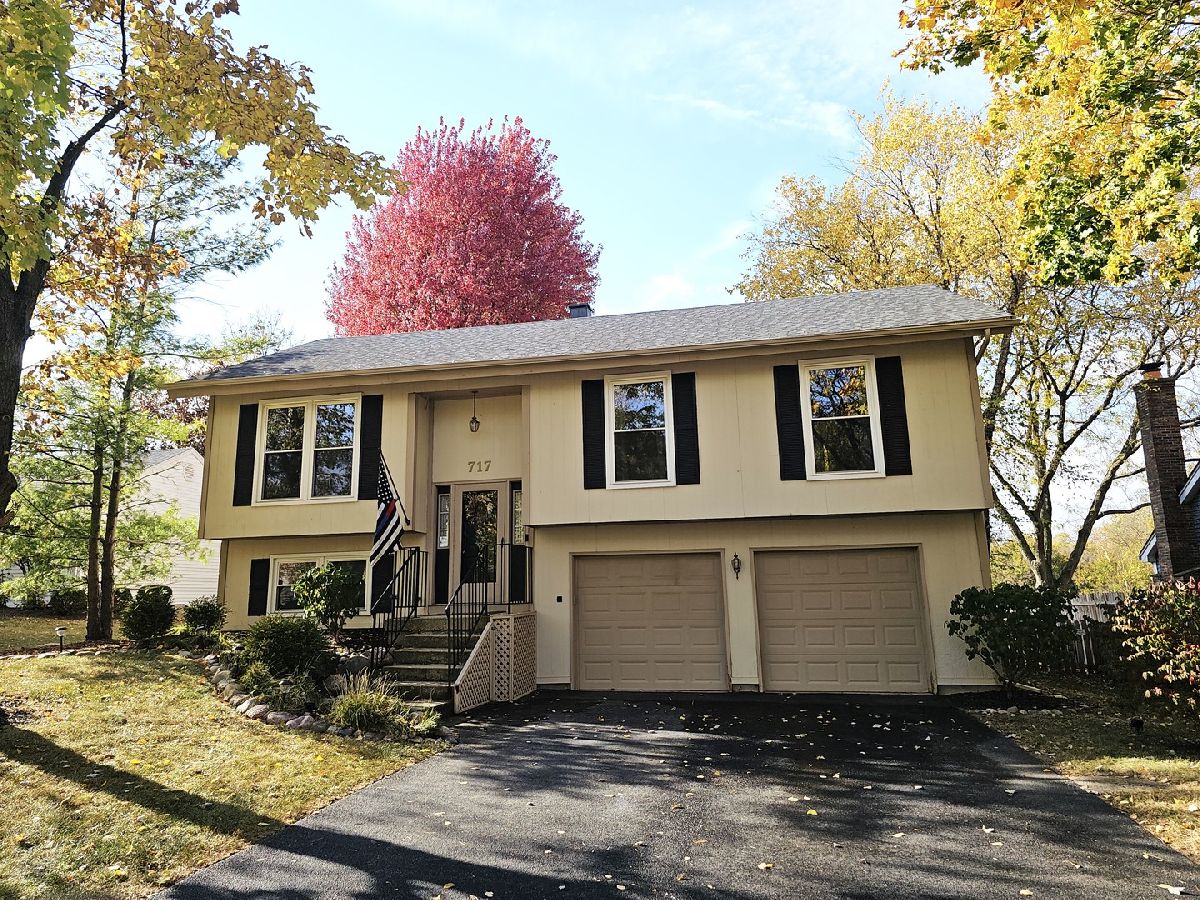 Homes & Townhomes Sold Foxmoor Fox River Grove Illinois, 717 Hunters