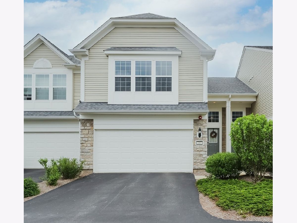 Townhomes & Homes Rented Prescott Mill Oswego Illinois, 367 Devoe