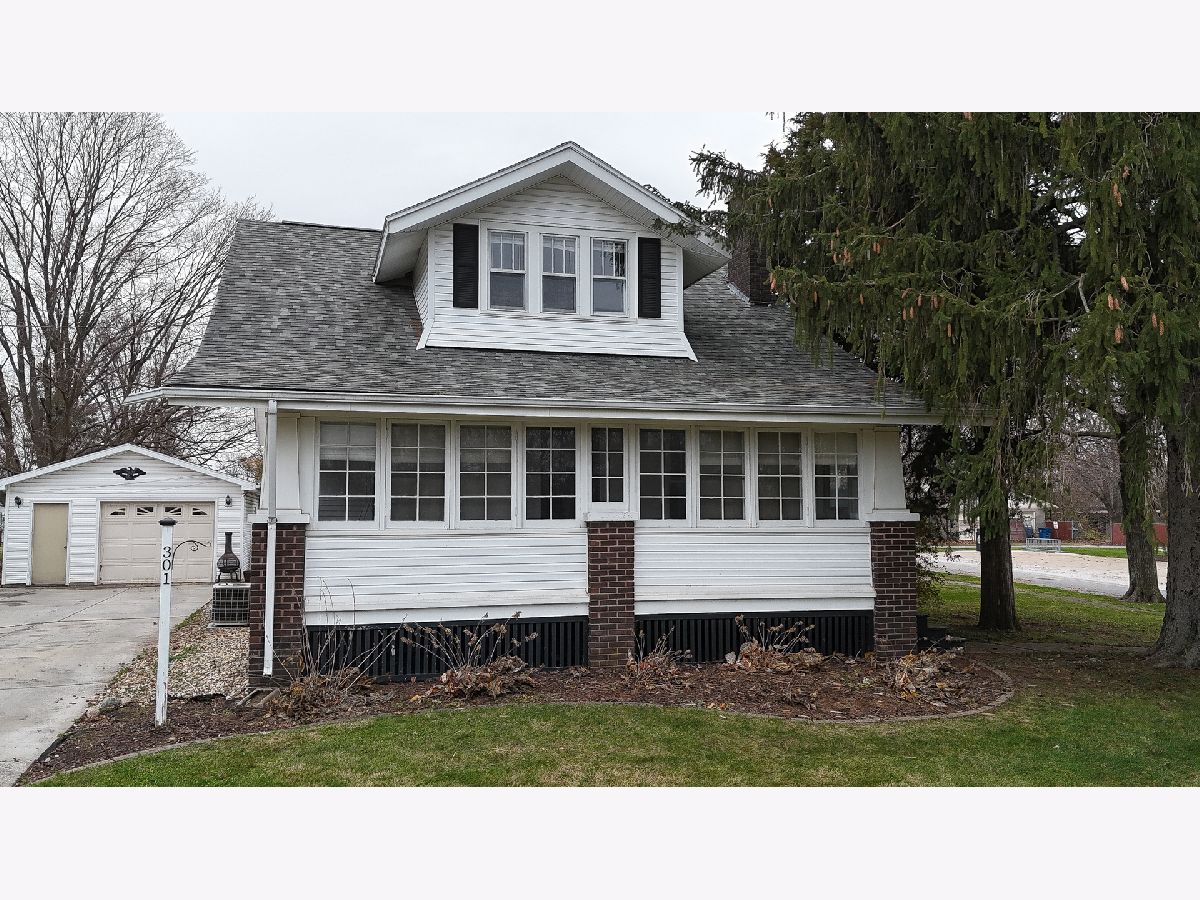  Sold Towanda Illinois, 301 Adams
