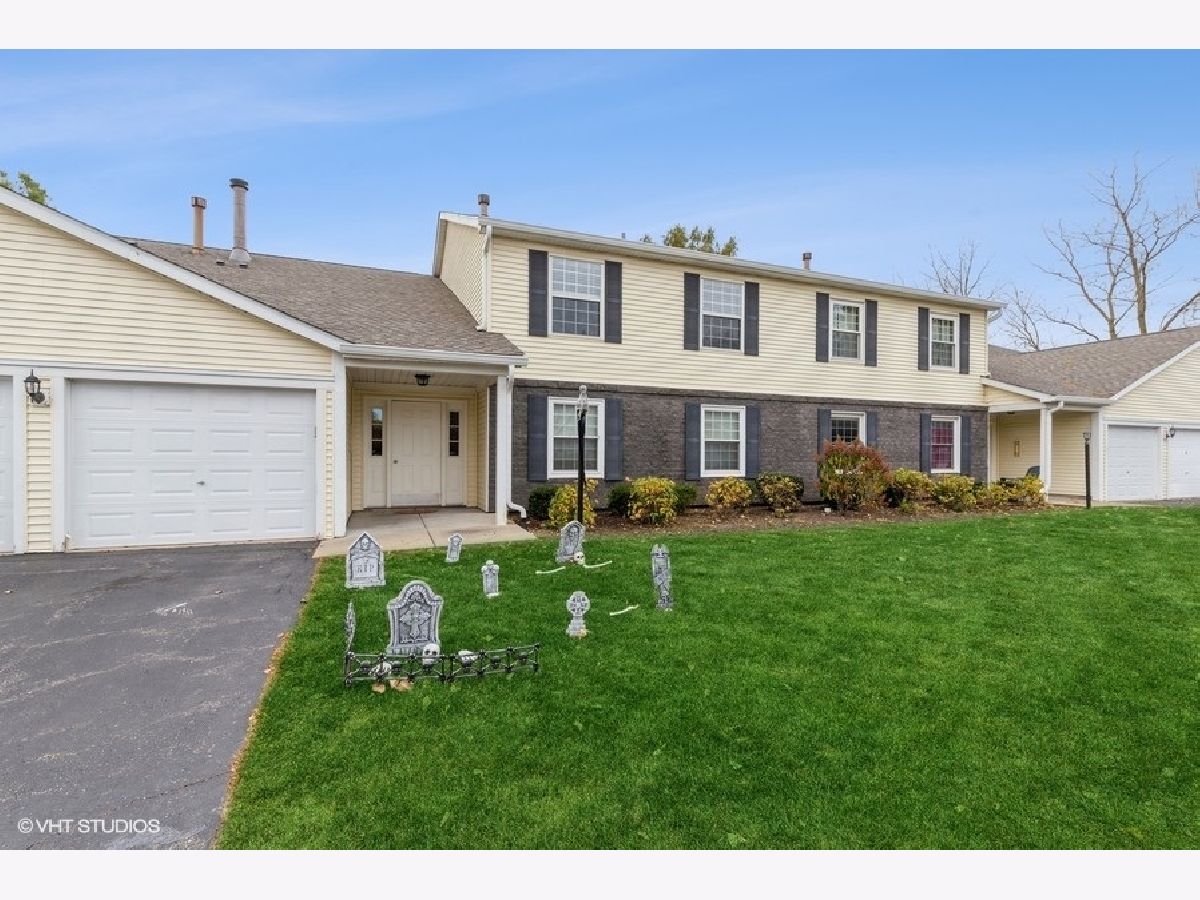 Condominiums Rented Hearthwood Farms Bartlett Illinois, 623 Mallard